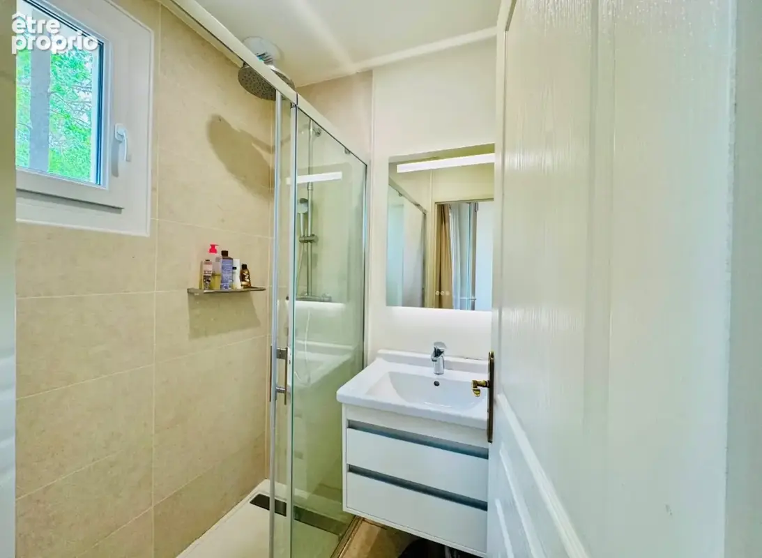 Dpt Bouches du Rhône (13), à vendre AIX EN PROVENCE maison de plain pied de 125 m² agrandissable sur 2000m2 avec piscine pool ho - photo 9