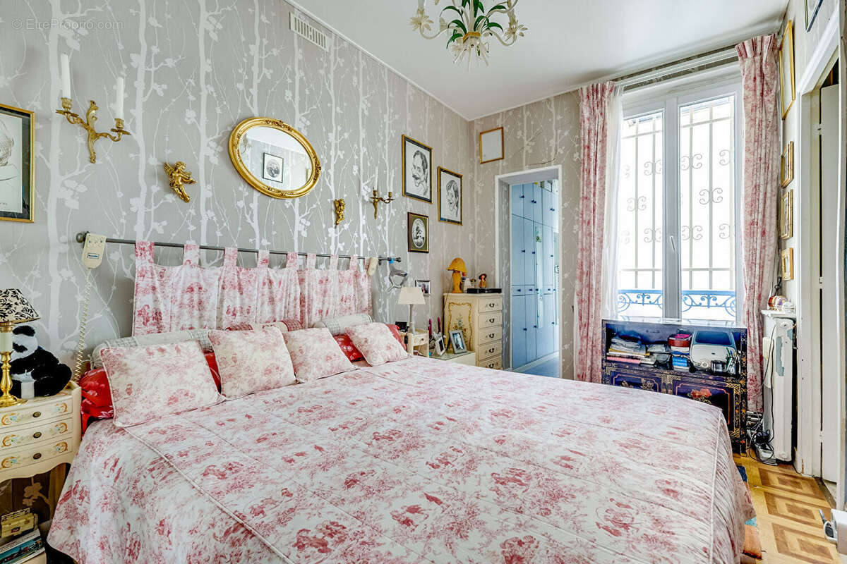 Appartement à PARIS-20E