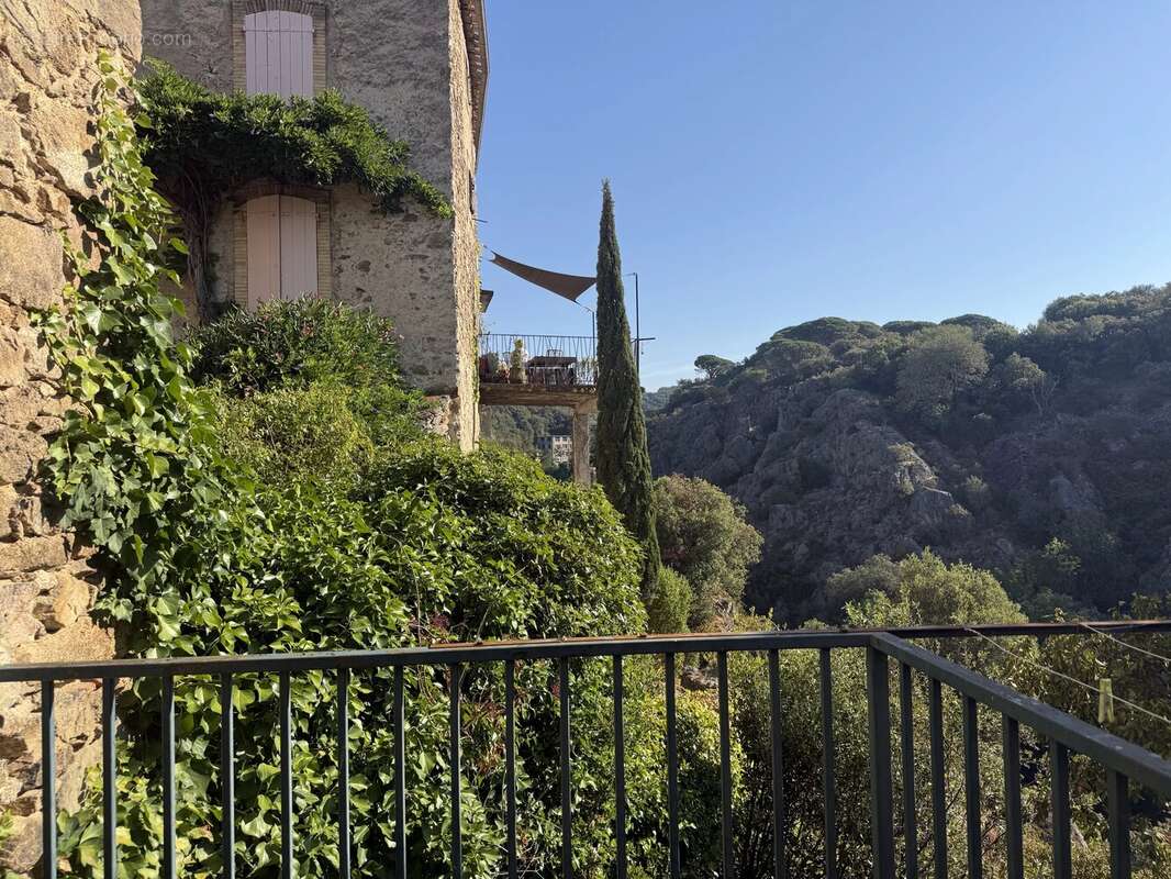 Maison avec vue imprenable du quartier historique - photo 2