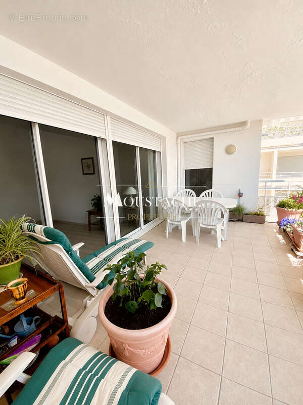Bel appartement dans résidence sécurisée - terrasse en coeur de ville - - photo 25