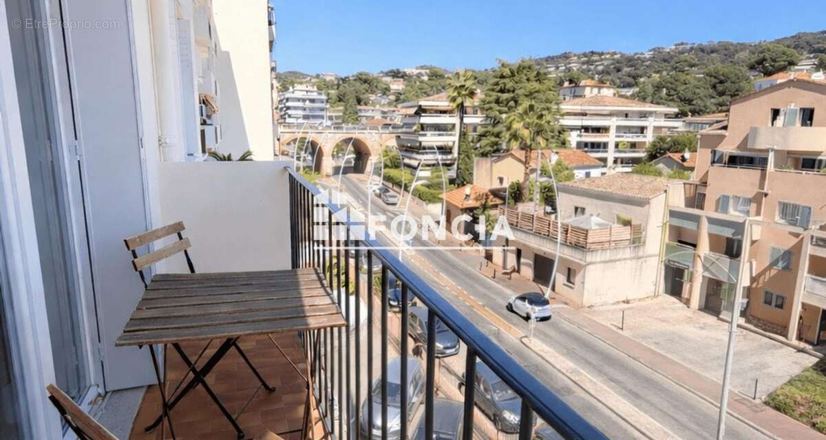 Appartement à CANNES