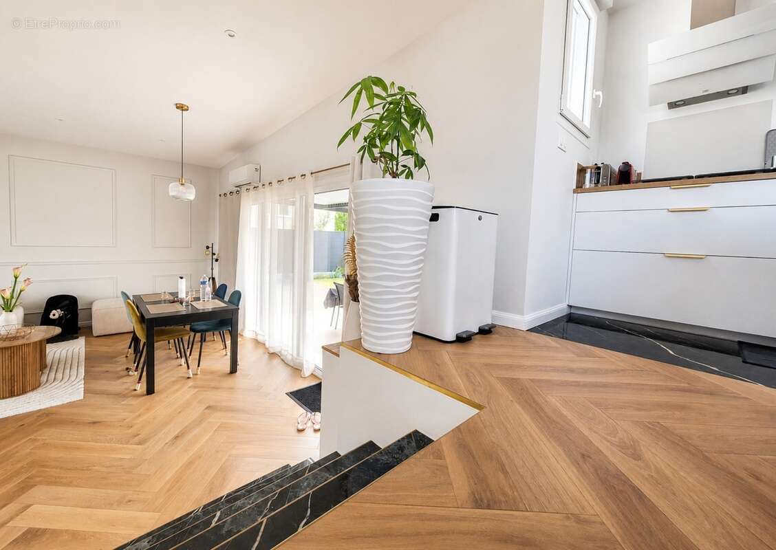 Maison à vendre 5 pièces LAVAL (53) - photo 2