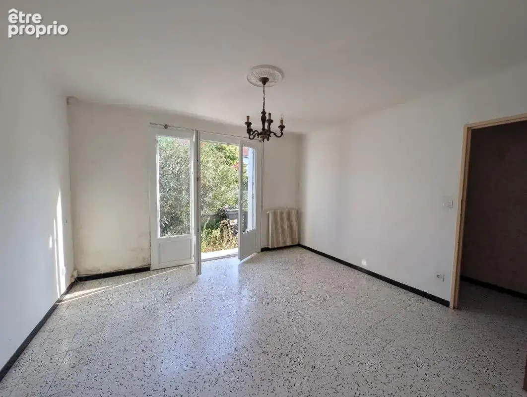 PÉZENAS — Maison proche du cours jean jaures et des commerces - photo 5