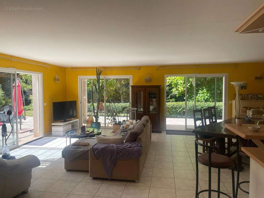 Maison à SAINTE-MARTHE