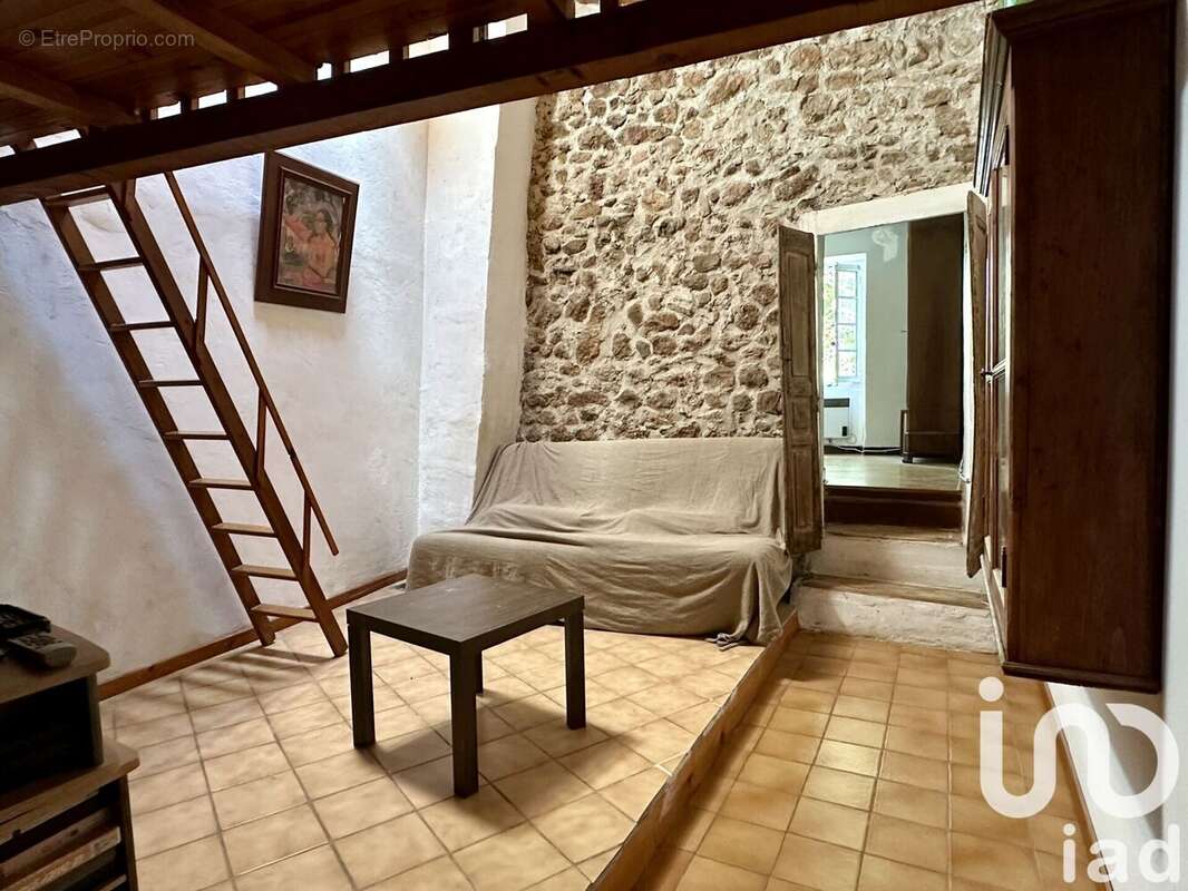 Photo 7 - Maison à SAINT-SATURNIN-DE-LUCIAN