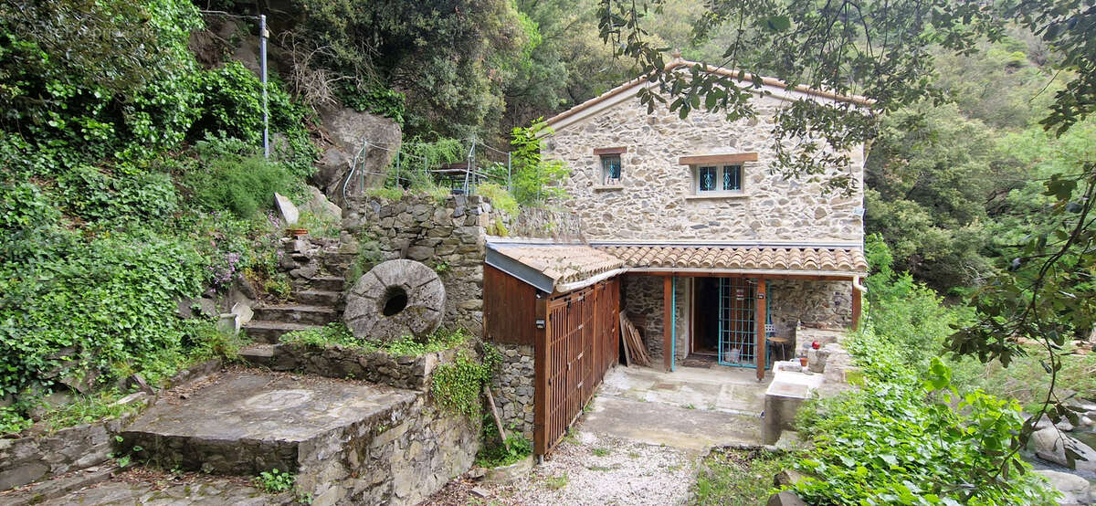 Maison à PRATS-DE-SOURNIA