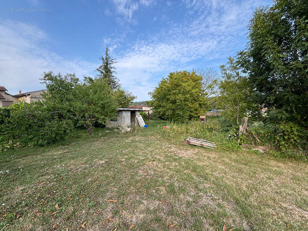 Terrain à VILLEREVERSURE