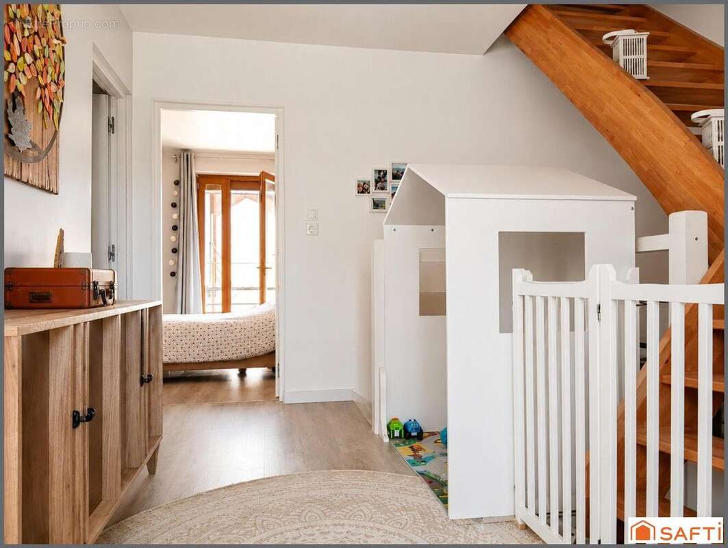 Maison 116 m² à Passins  - photo 9