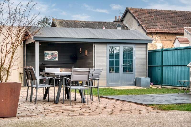 Maison à THOIRY