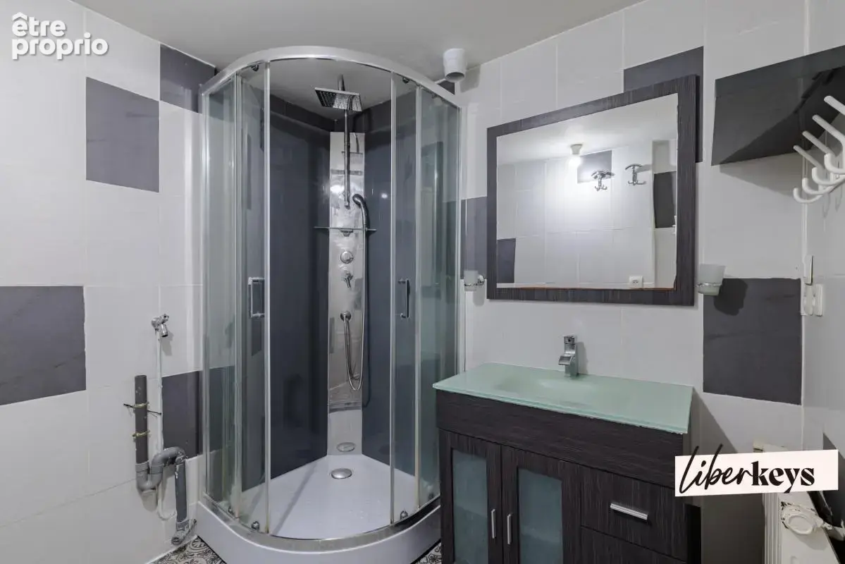 Une adresse au fil de la seine – 3 pièces de 76 m² - photo 8