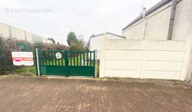 Terrain à ROUVIGNIES