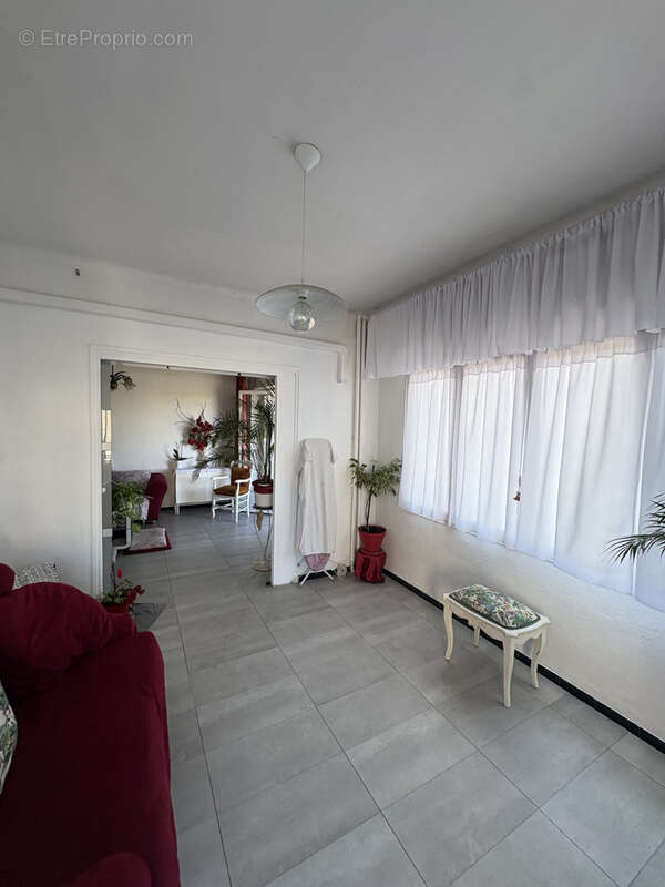 Toulon - castigneau - photo 3