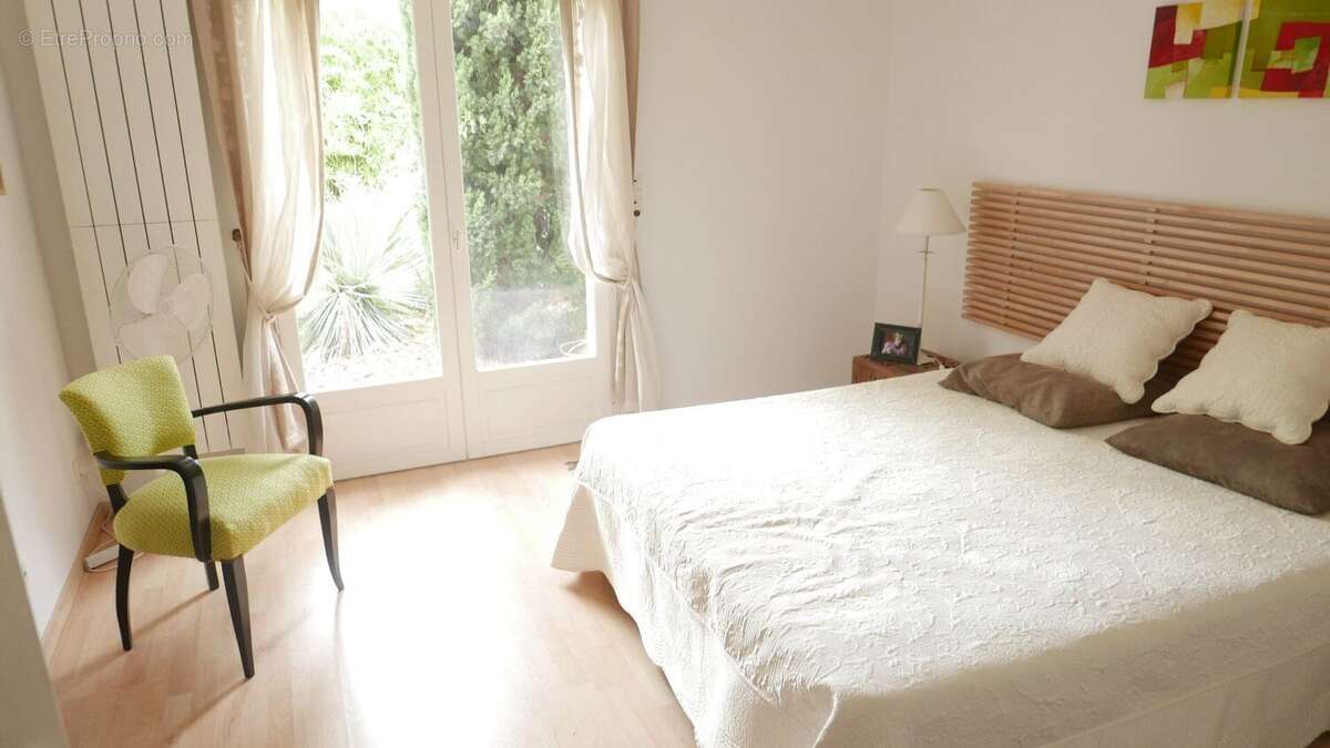 Maison à VILLENEUVE-DE-LA-RAHO