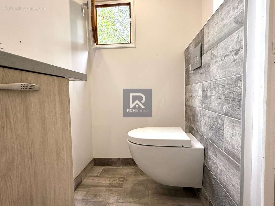 Maison à SAINT-QUENTIN-FALLAVIER