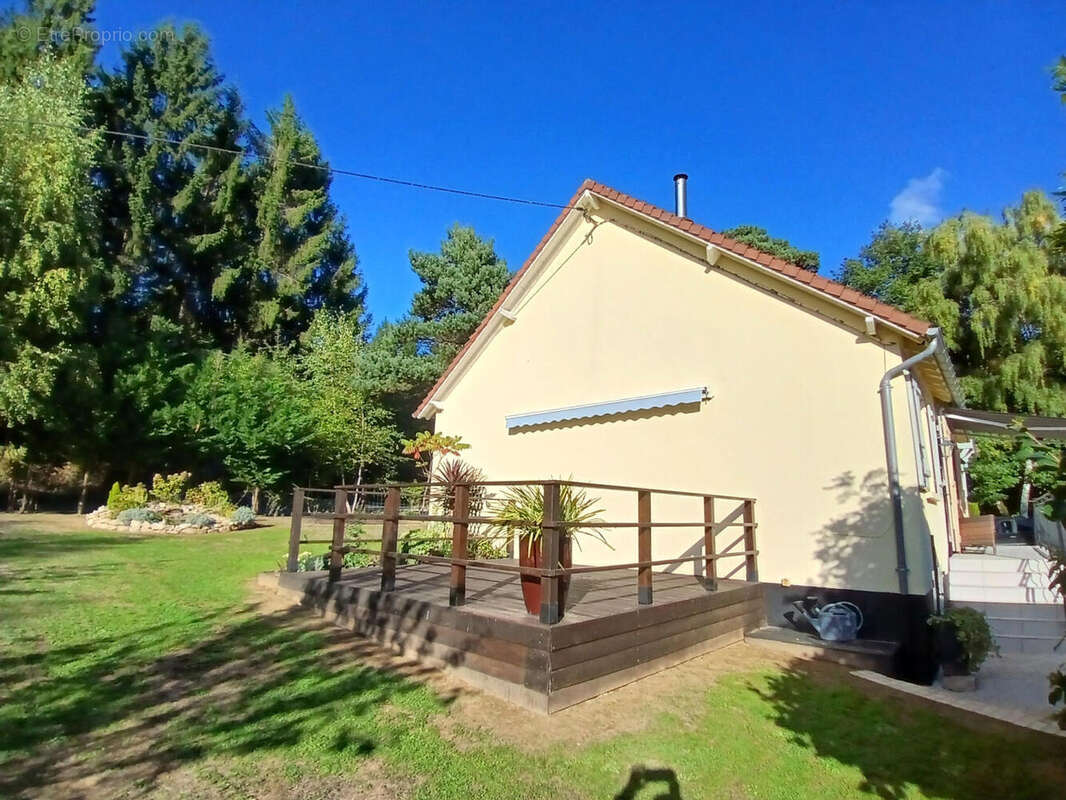 20250929_172016 - Maison à SAINT-PRIEST-LES-FOUGERES