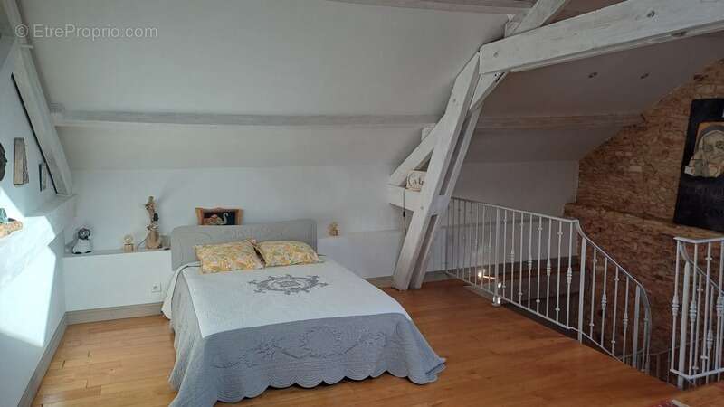 Maison à SAINTE-ALVERE