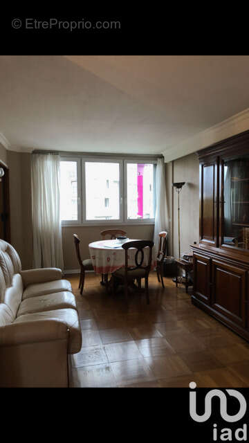 Photo 2 - Appartement à SAINT-DENIS