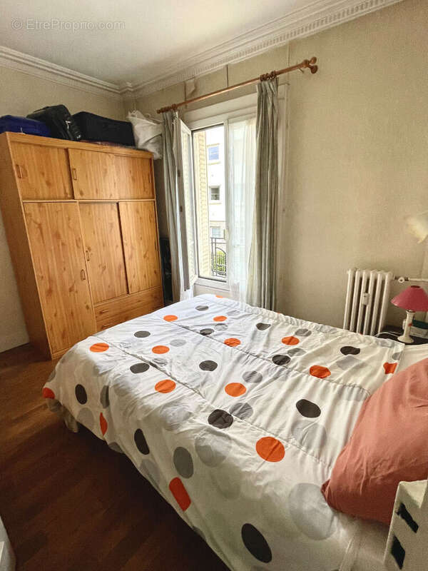 Appartement à LA GARENNE-COLOMBES