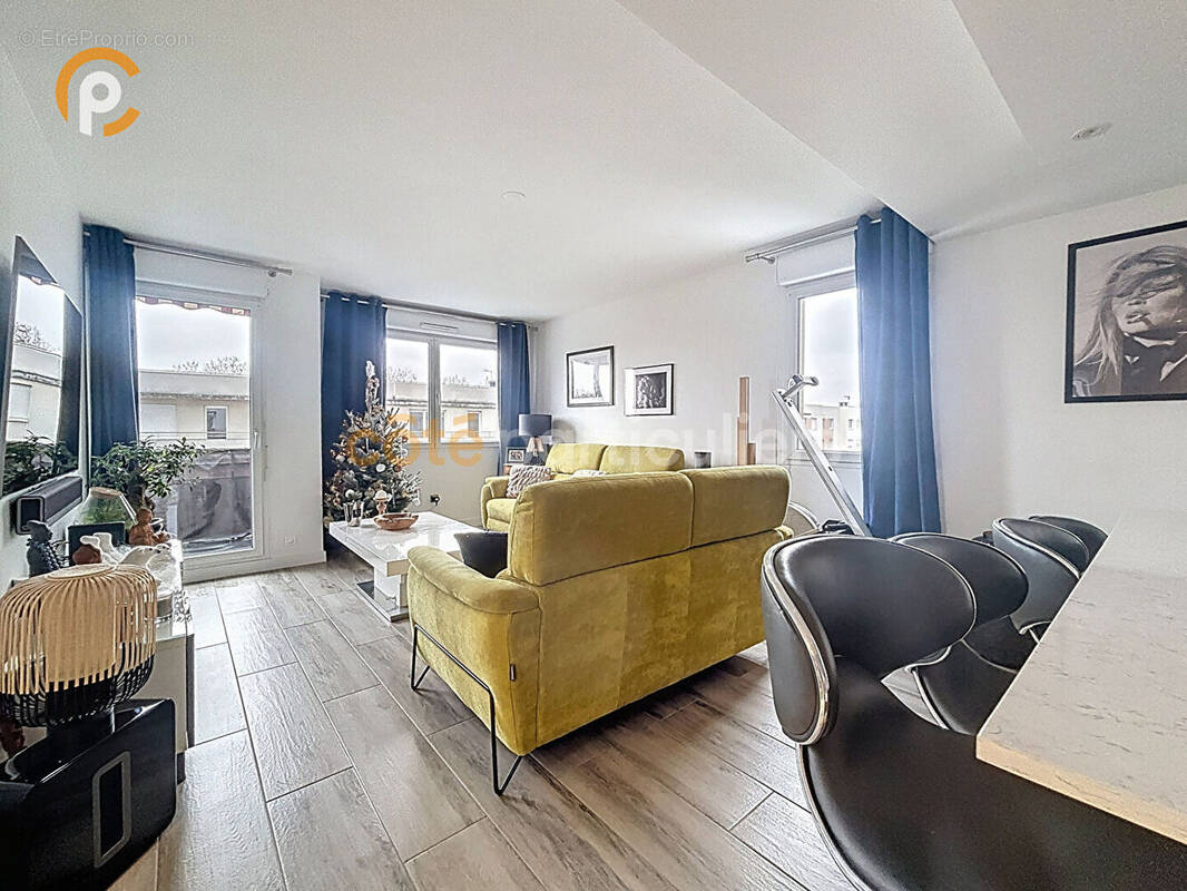 Appartement à IVRY-SUR-SEINE