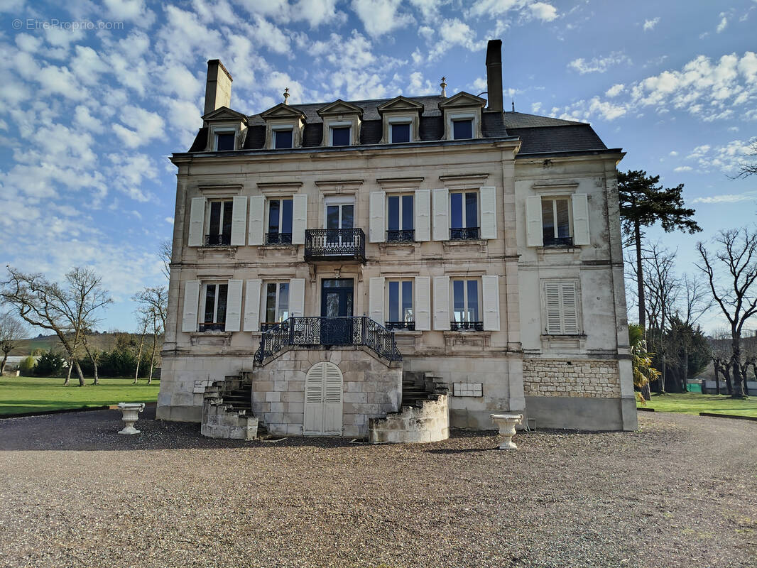 Maison à CHAMPS-SUR-YONNE