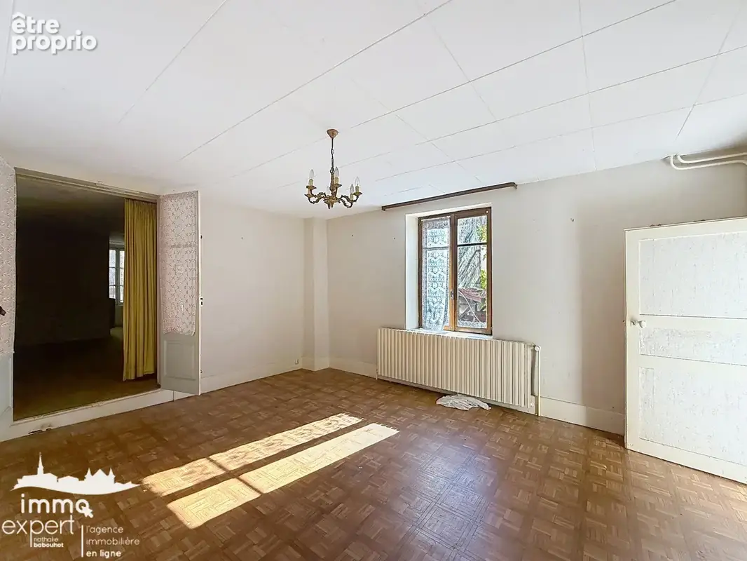 Mirecourt   maison de ville de 209 m2 à rénover entièrement - photo 6