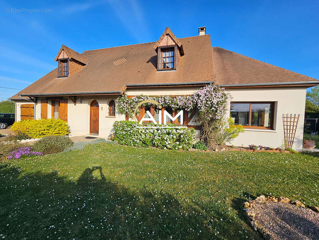 Maison à AZAY-SUR-CHER