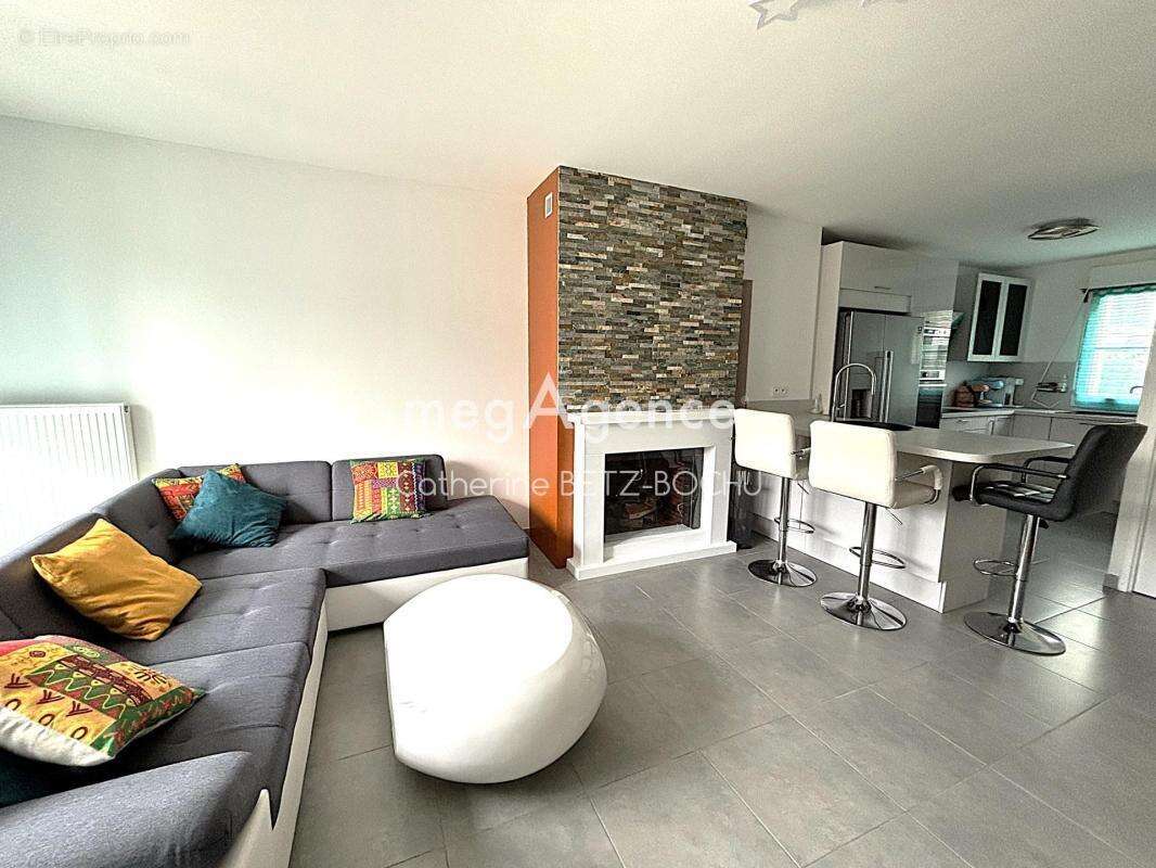 Jolie et lumineuse maison individuelle 82 m2  2019 avec 2 jardins et garage - photo 3
