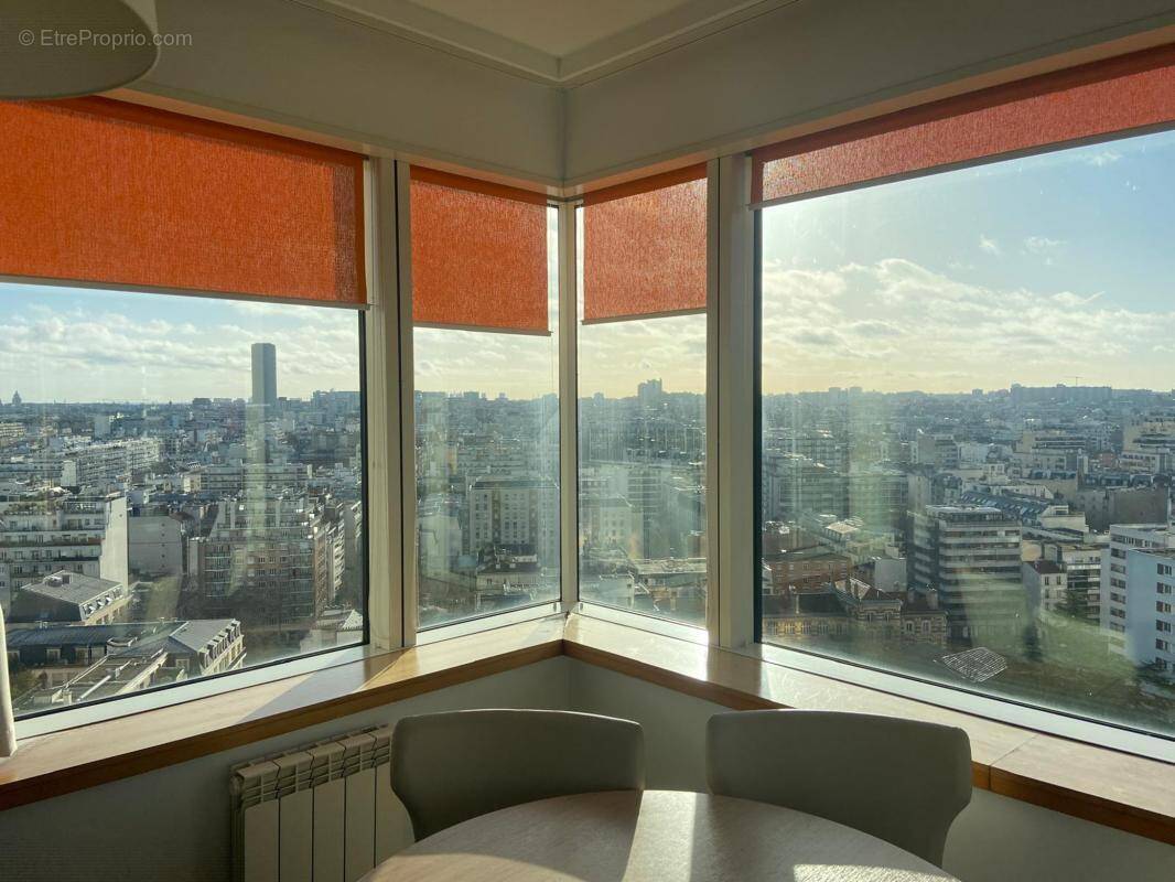 Appartement à PARIS-15E