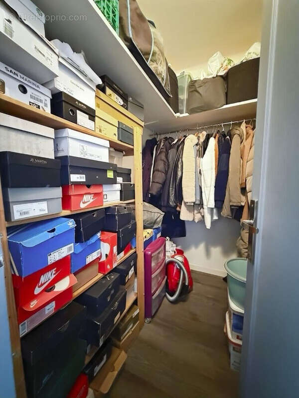 Toulon claret exclusivite azur immobilier. bel appartement t3 63m2 rénové, lumineux avec balcon, calme et proche commodités - photo 10