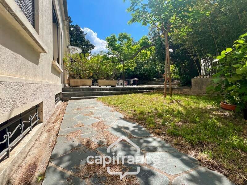 Maison à MARSEILLE-11E