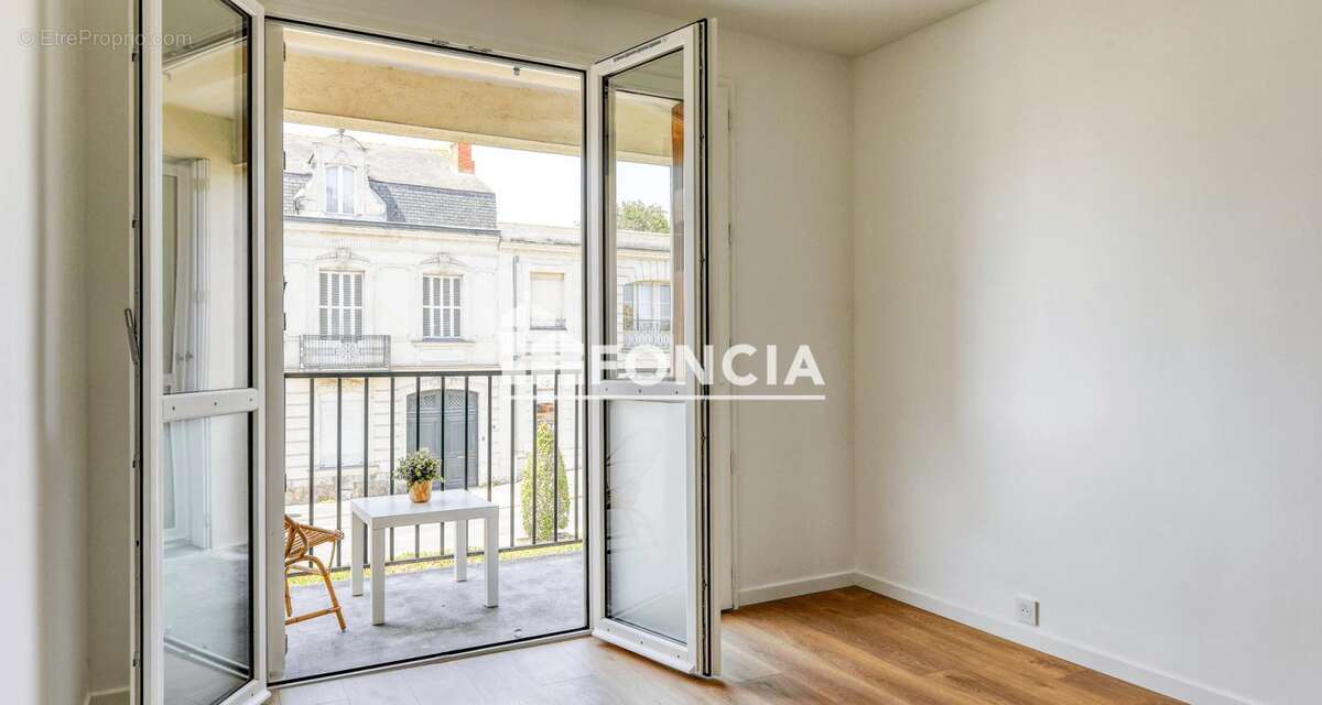 Appartement t3 proche toutes commodites, avec garage, cave et balcon, entierement renove avec prestations de qualite - photo 6