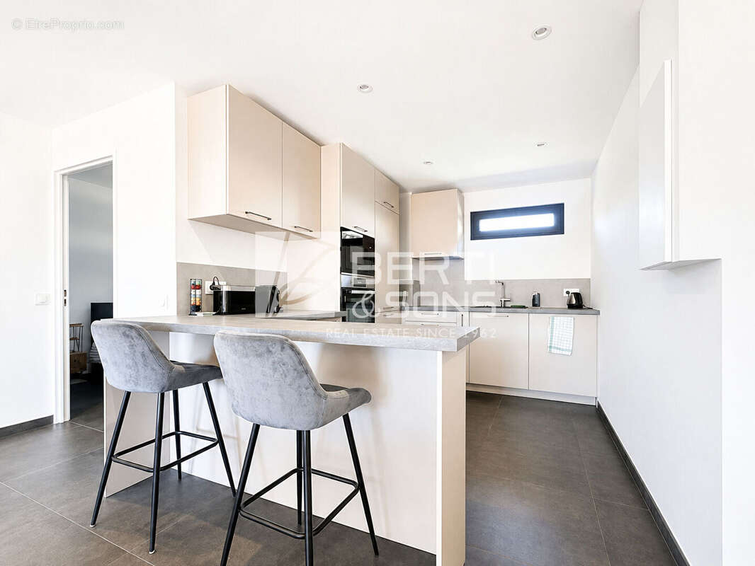 Appartement à MANDELIEU-LA-NAPOULE