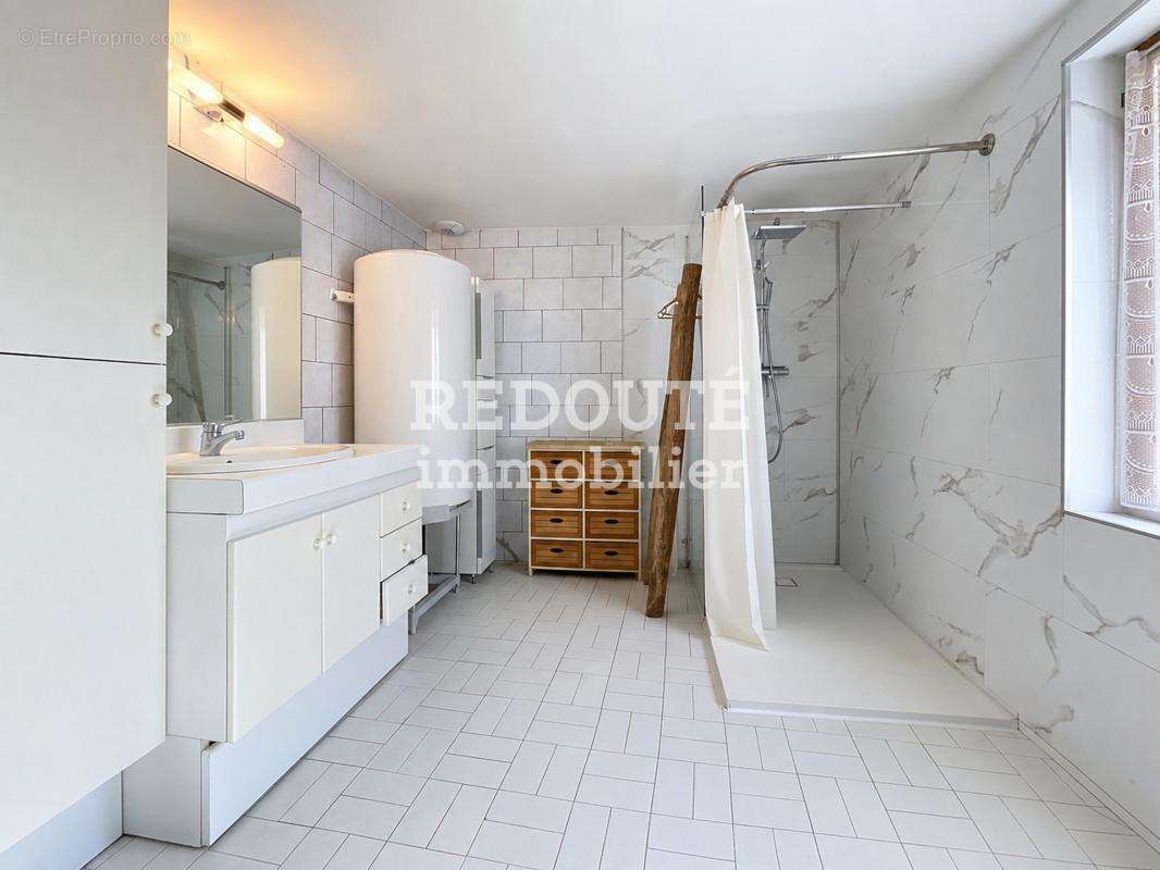 Rethel - à vendre - maison avec cour et dépendances - photo 5