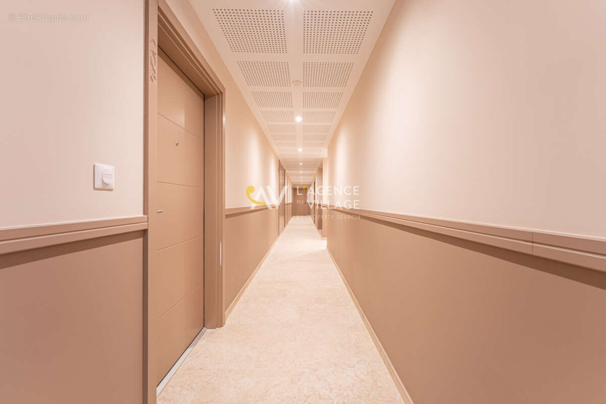 Appartement à LA GARDE-FREINET