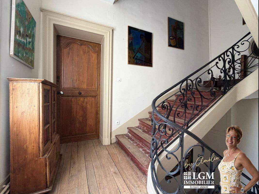 Demeure d'exception au cœur du vieux Château-Thierry -5 Chambres, un appartement - 319 m² d'histoire ! - photo 13