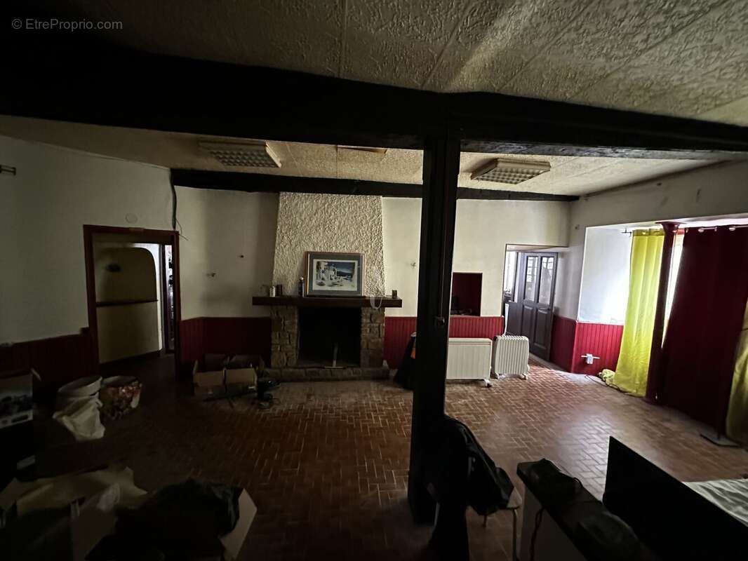 Maison à MAGNAC-BOURG