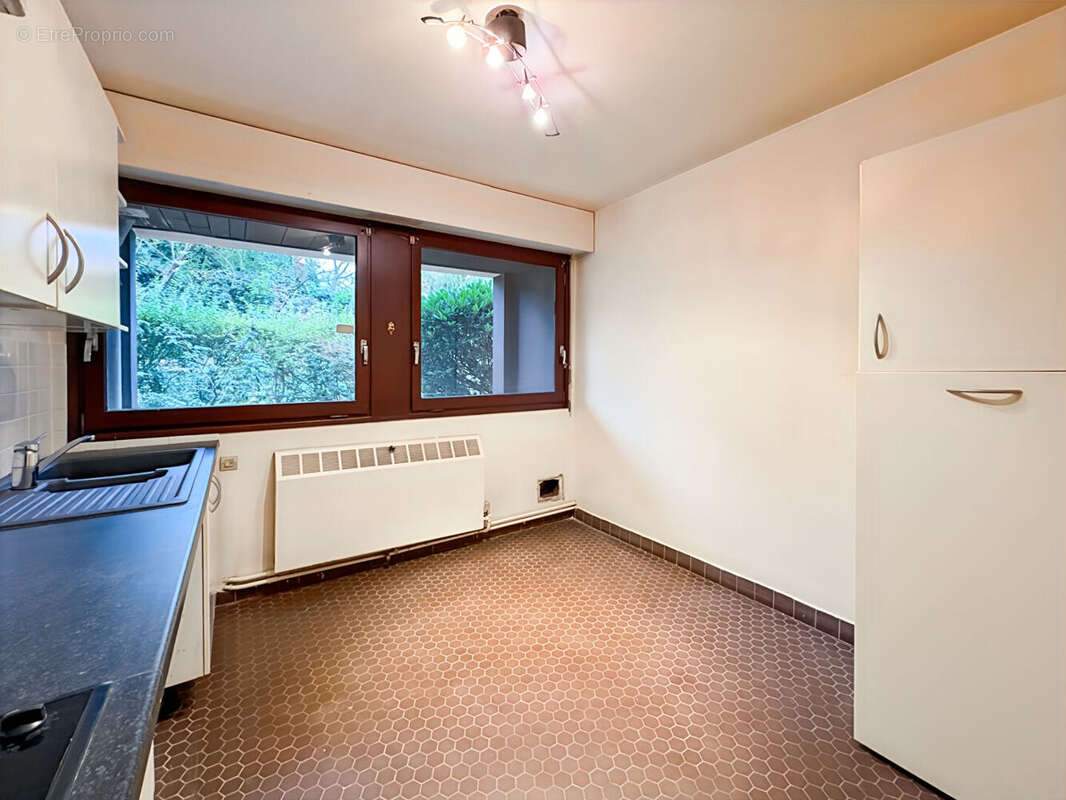 Appartement à VERRIERES-LE-BUISSON