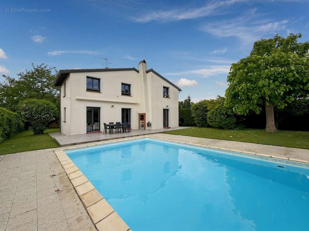 Maison à FROUZINS