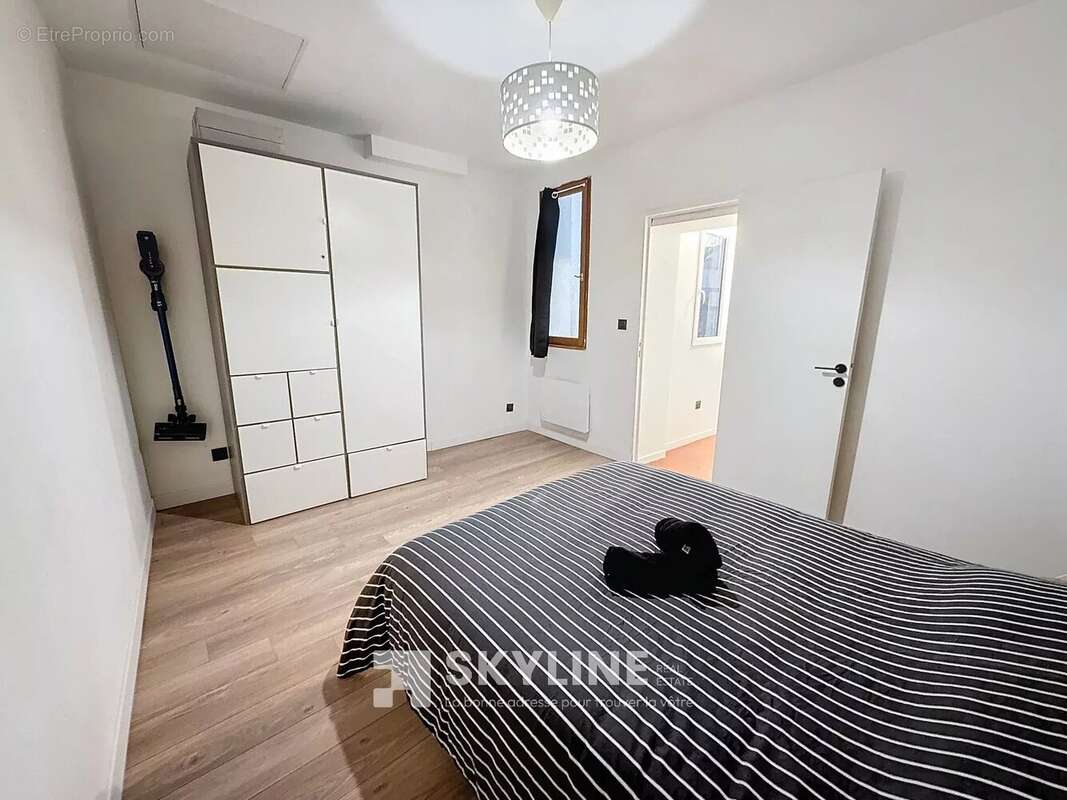 Appartement à MARSEILLE-2E