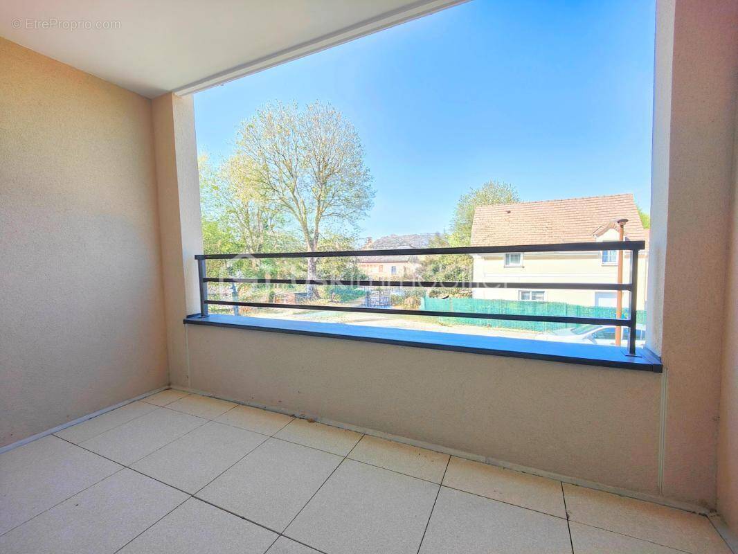 Appartement à JOUARS-PONTCHARTRAIN