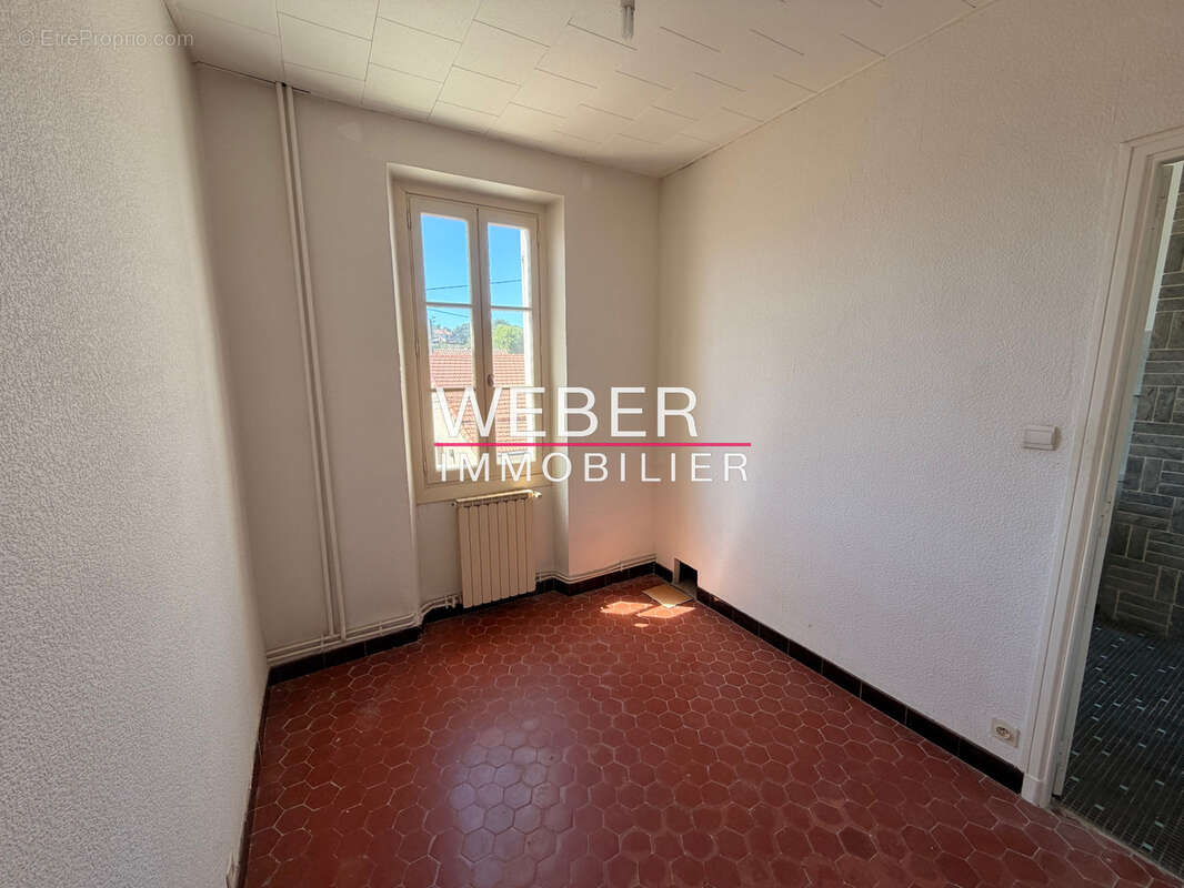 TOULON OUEST - Maison 149 m2 terrain 420 m2 - photo 11