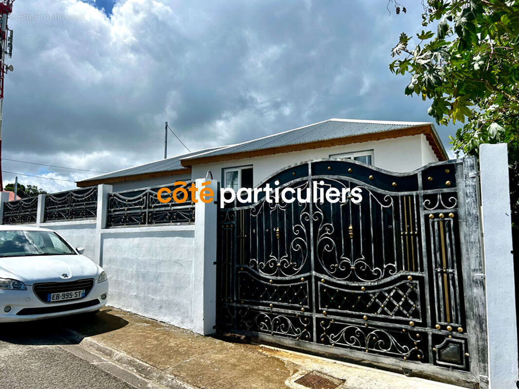 Maison à SAINTE-ROSE