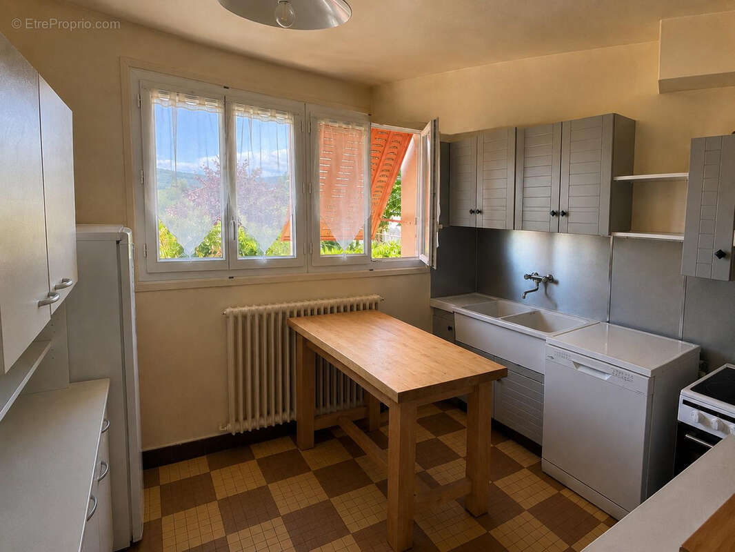 Maison 87 m² à Riom  - photo 5