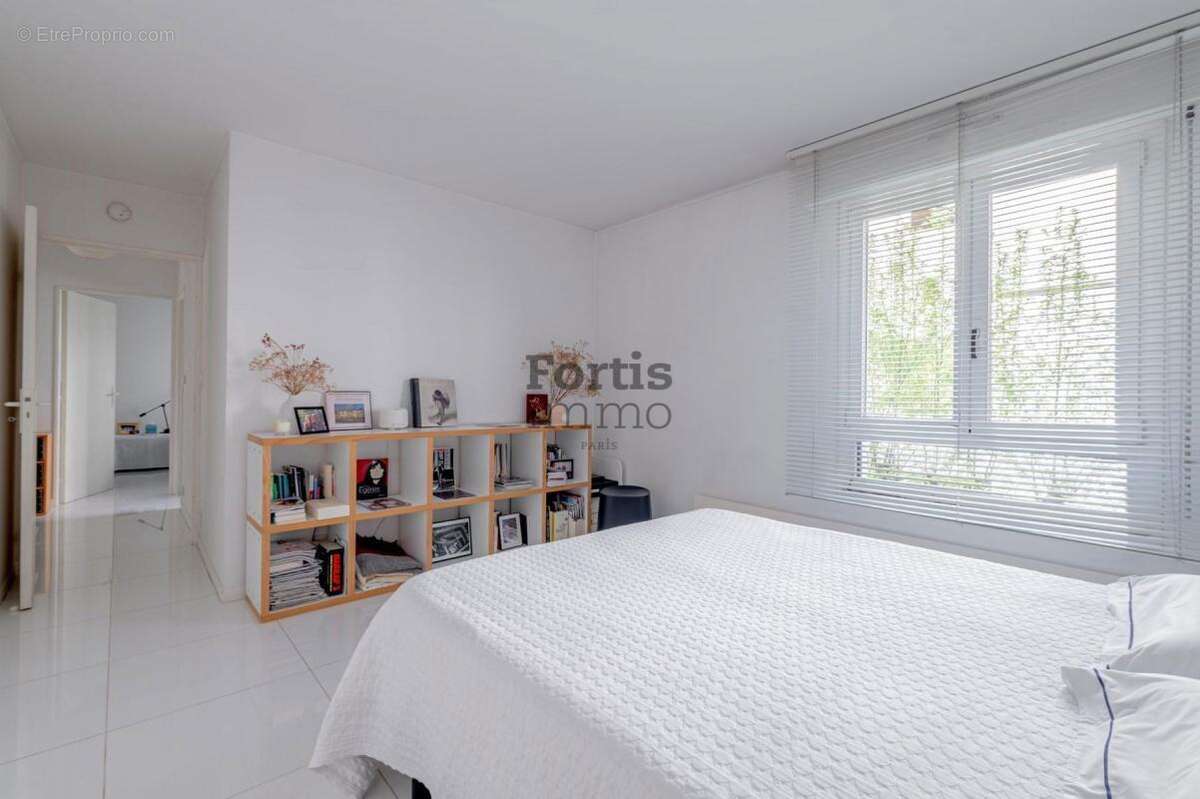 Appartement à PARIS-20E