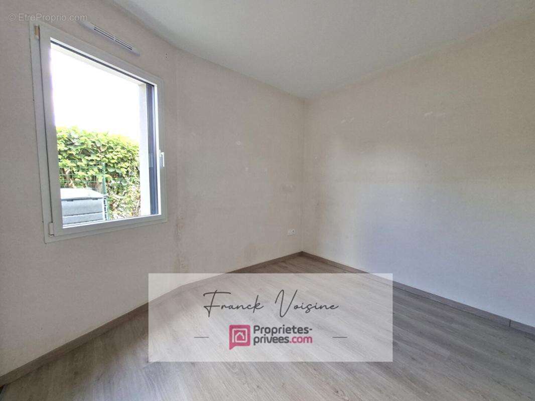 A VENDRE aux Herbiers, Maison de 84 m2 env avec 3 chambres sur une parcelle de 410 m2 - photo 12