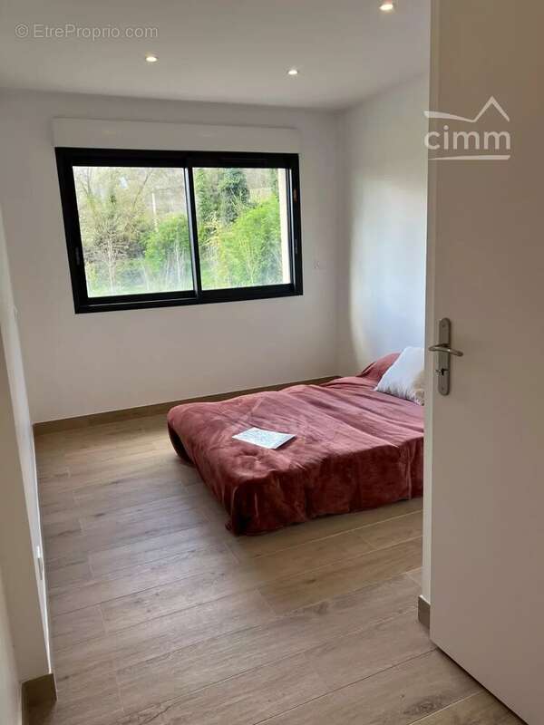 Appartement à LIVRON-SUR-DROME
