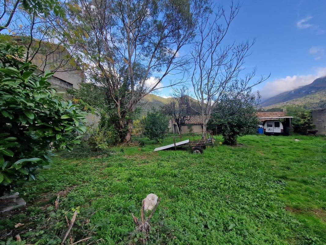 Maison à BELVIANES-ET-CAVIRAC