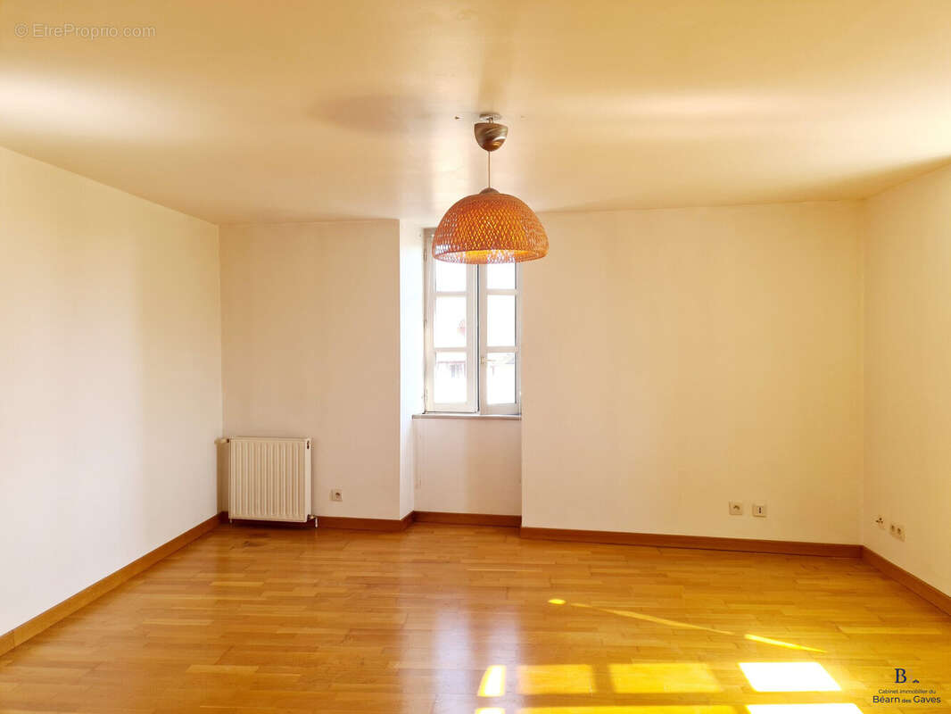 Appartement à SALIES-DE-BEARN