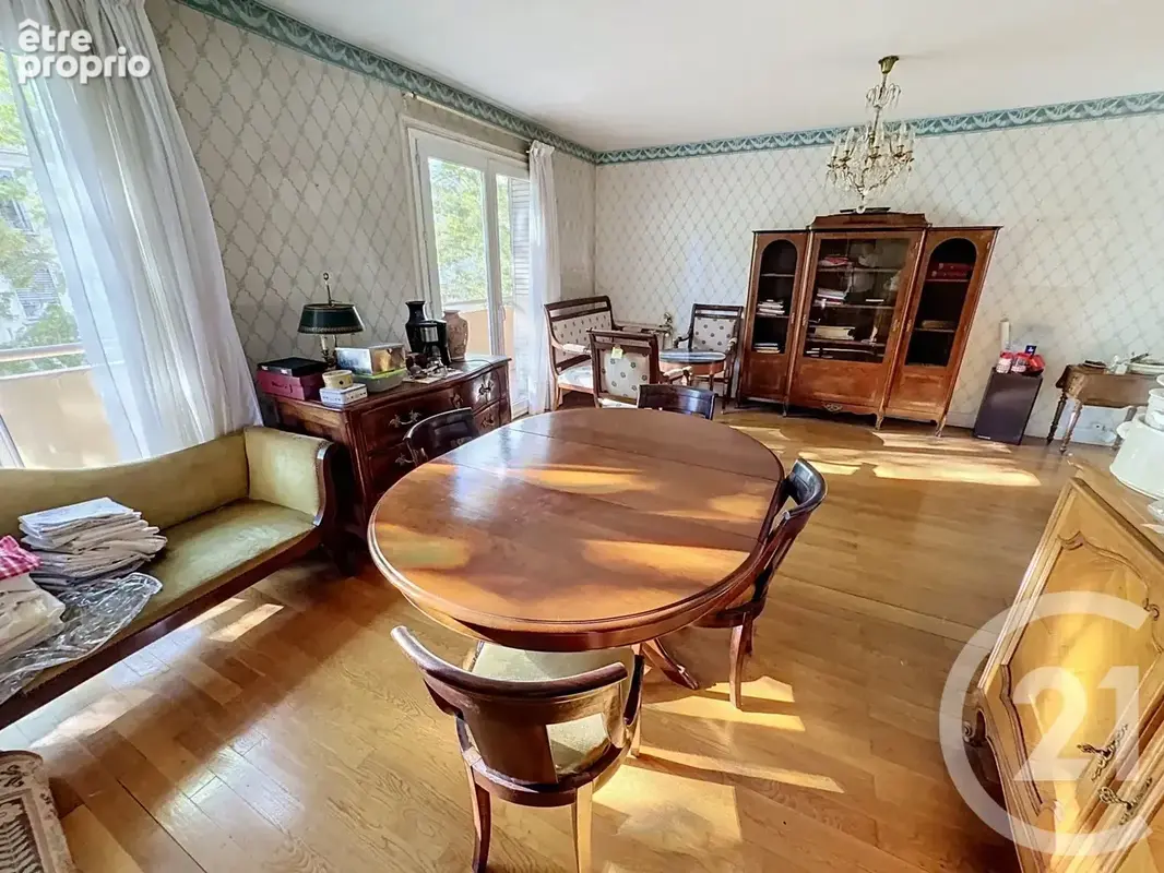 Appartement 5 pièces 83 m² à vendre à Lyon-7e (69007) - photo 2