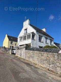 Maison à PLOGOFF